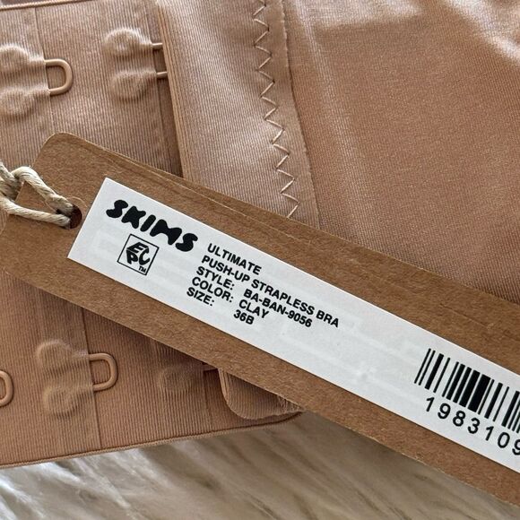 Skims Ultimate Strapless Pushup Bra Clay Size 36B - Picture 7 of 7